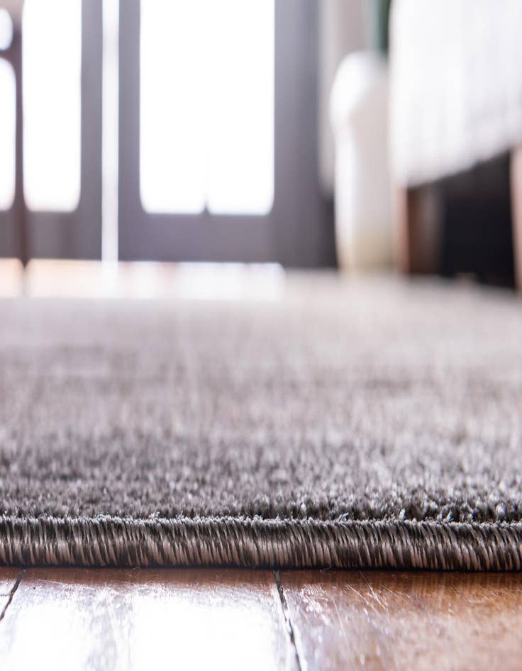 Detail image of  8' x 10'  Washable Border Indoor / Outdoor Rug