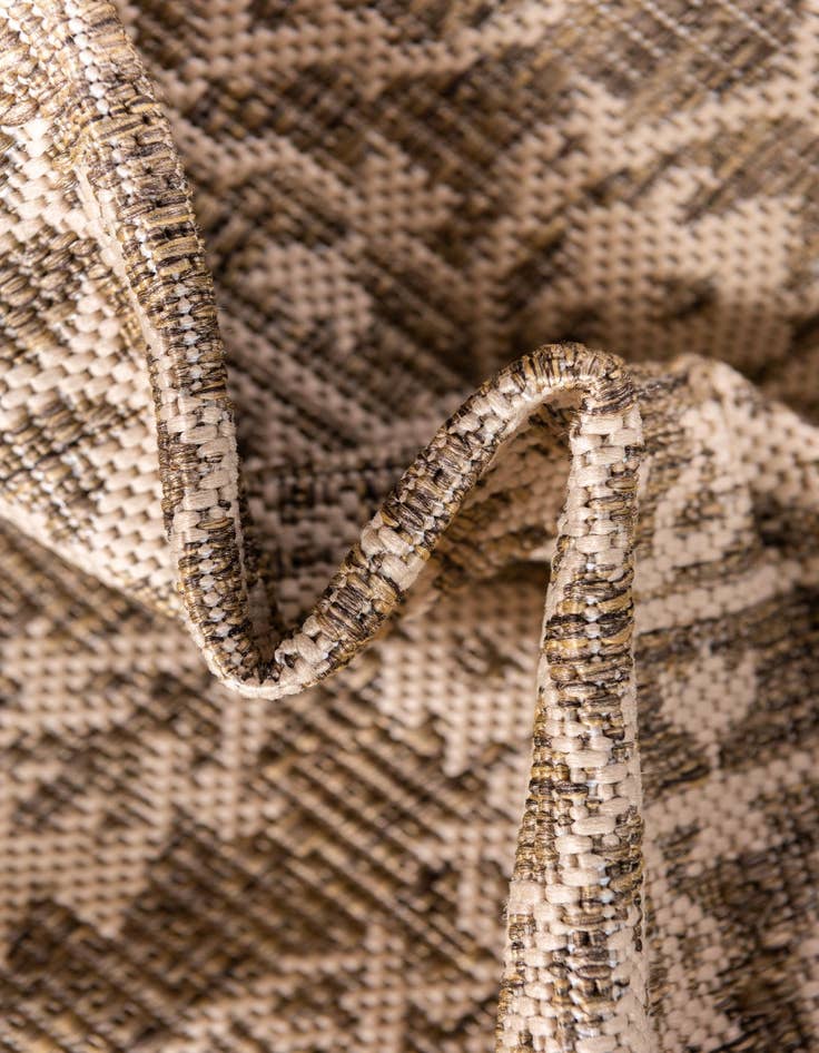 Detail image of 7' x 10' Washable Botanical Indoor / Outdoor Rug