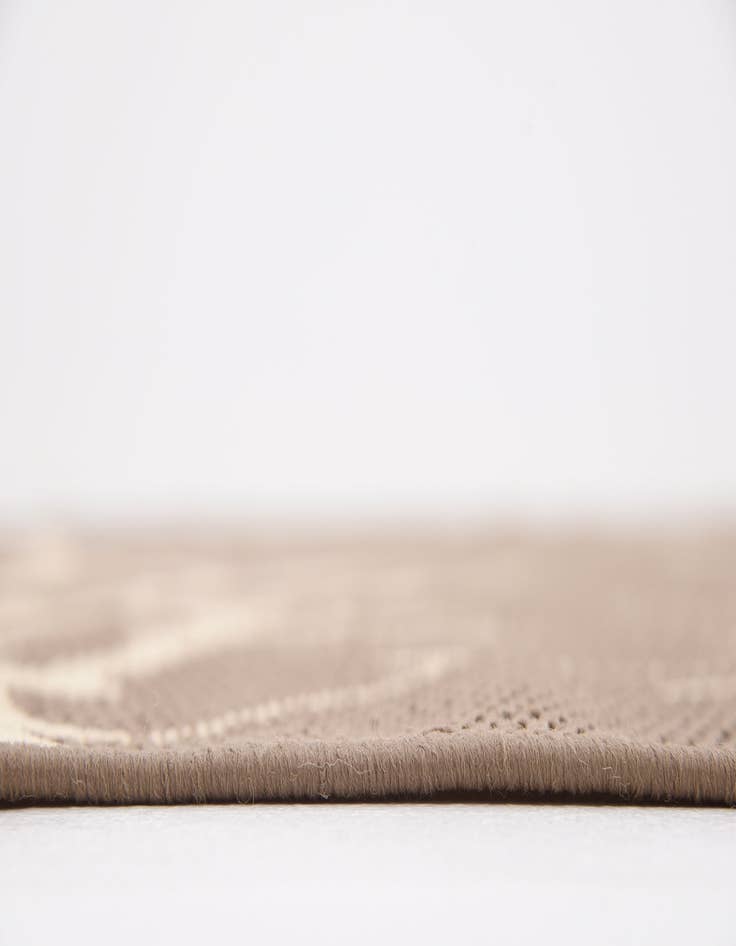 Detail image of  7' x 10'  Washable Botanical Indoor / Outdoor Rug