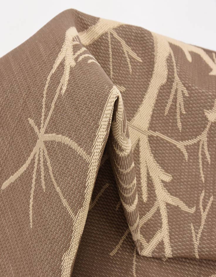 Detail image of  7' x 10'  Washable Botanical Indoor / Outdoor Rug