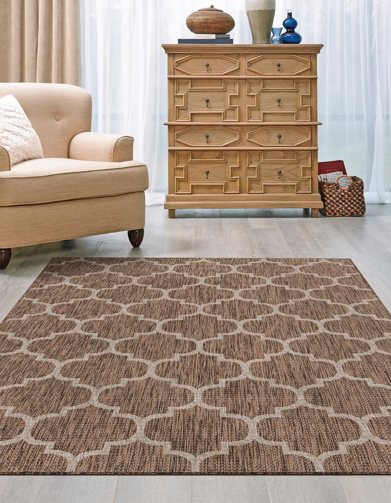 Brown 6' x 9' Lattice Indoor / Outdoor Rug | Rugs.com