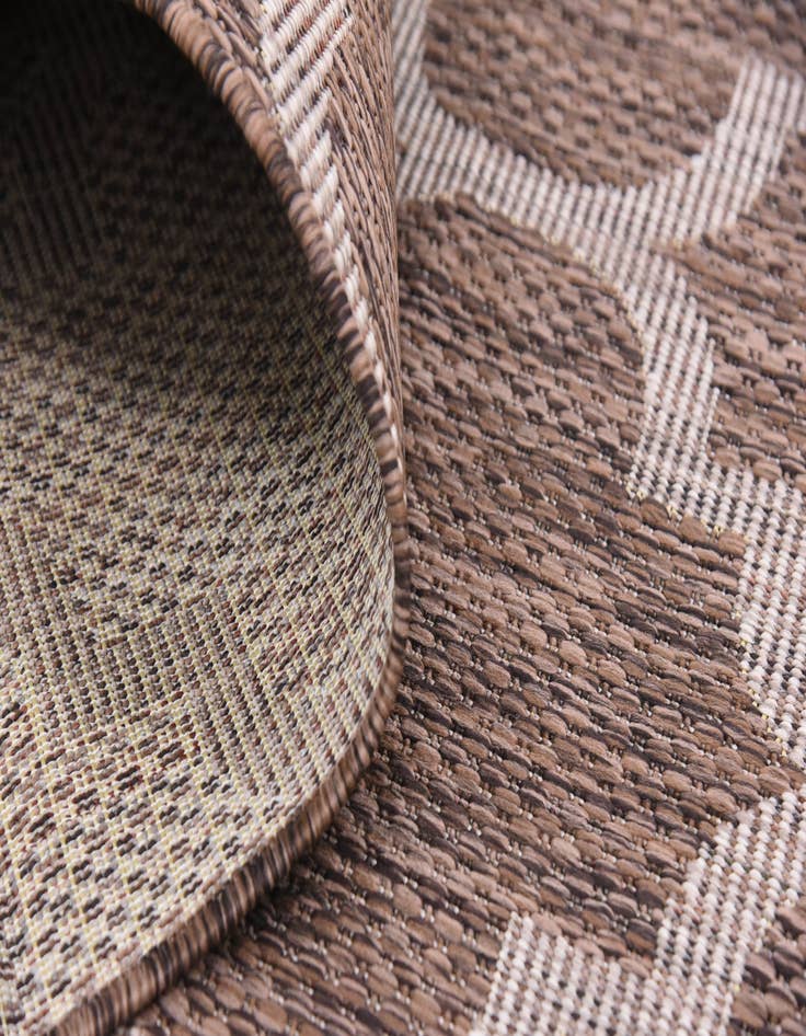 Detail image of  7' x 10'  Washable Lattice Indoor / Outdoor Rug