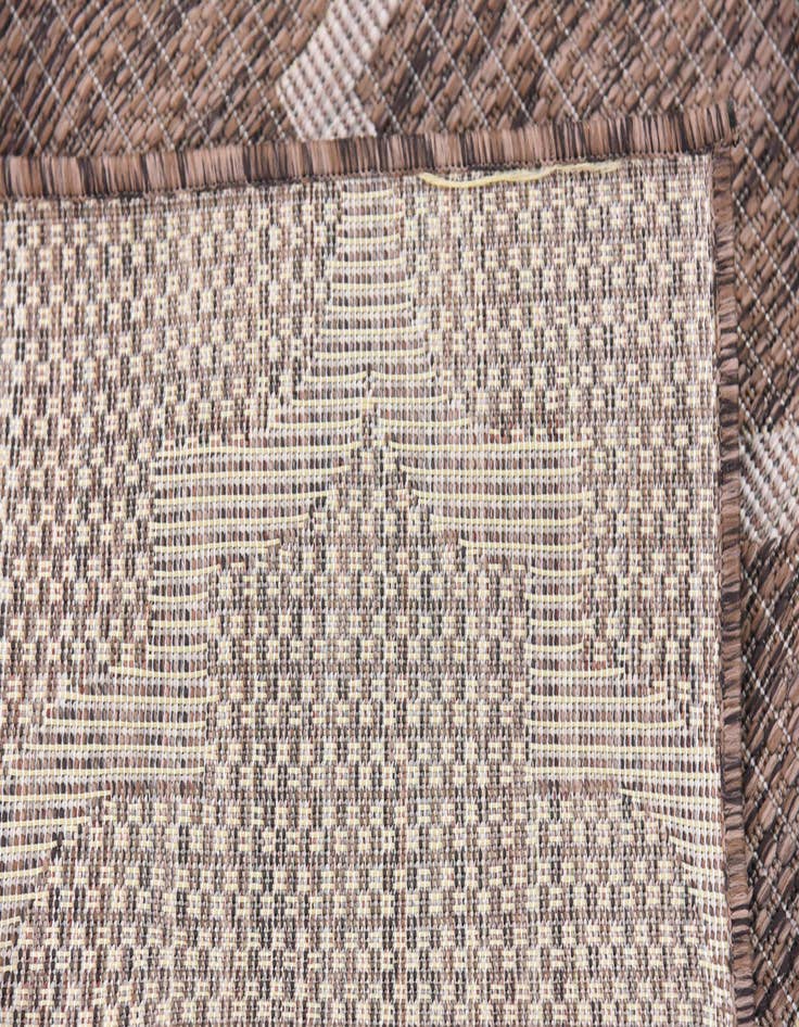 Detail image of  9' x 12'  Washable Lattice Indoor / Outdoor Rug