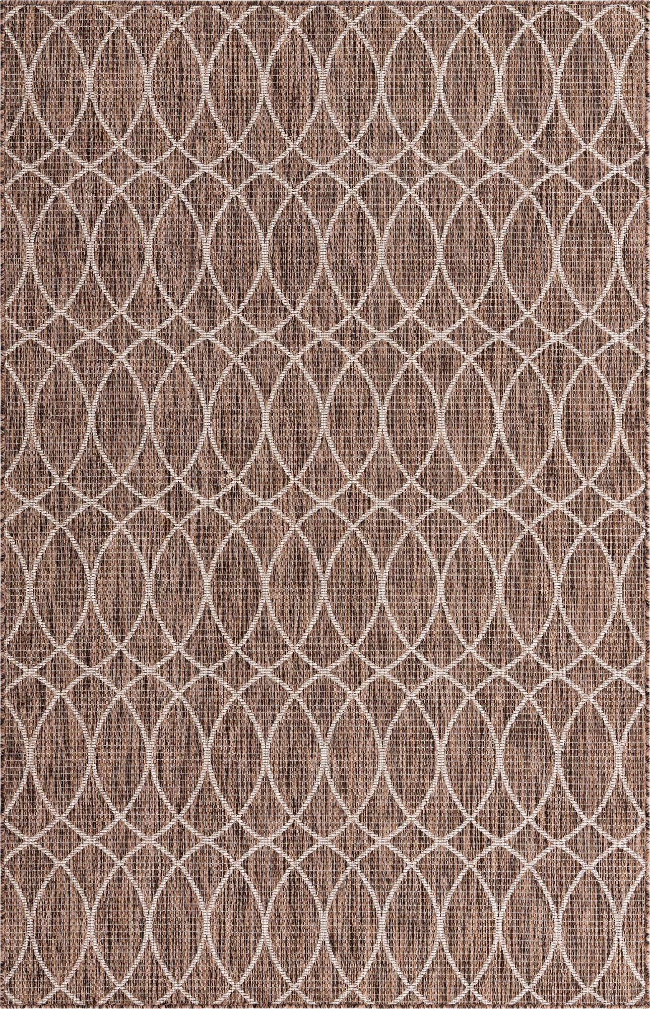  5' 3 x 8'  Washable Lattice Indoor / Outdoor Rug