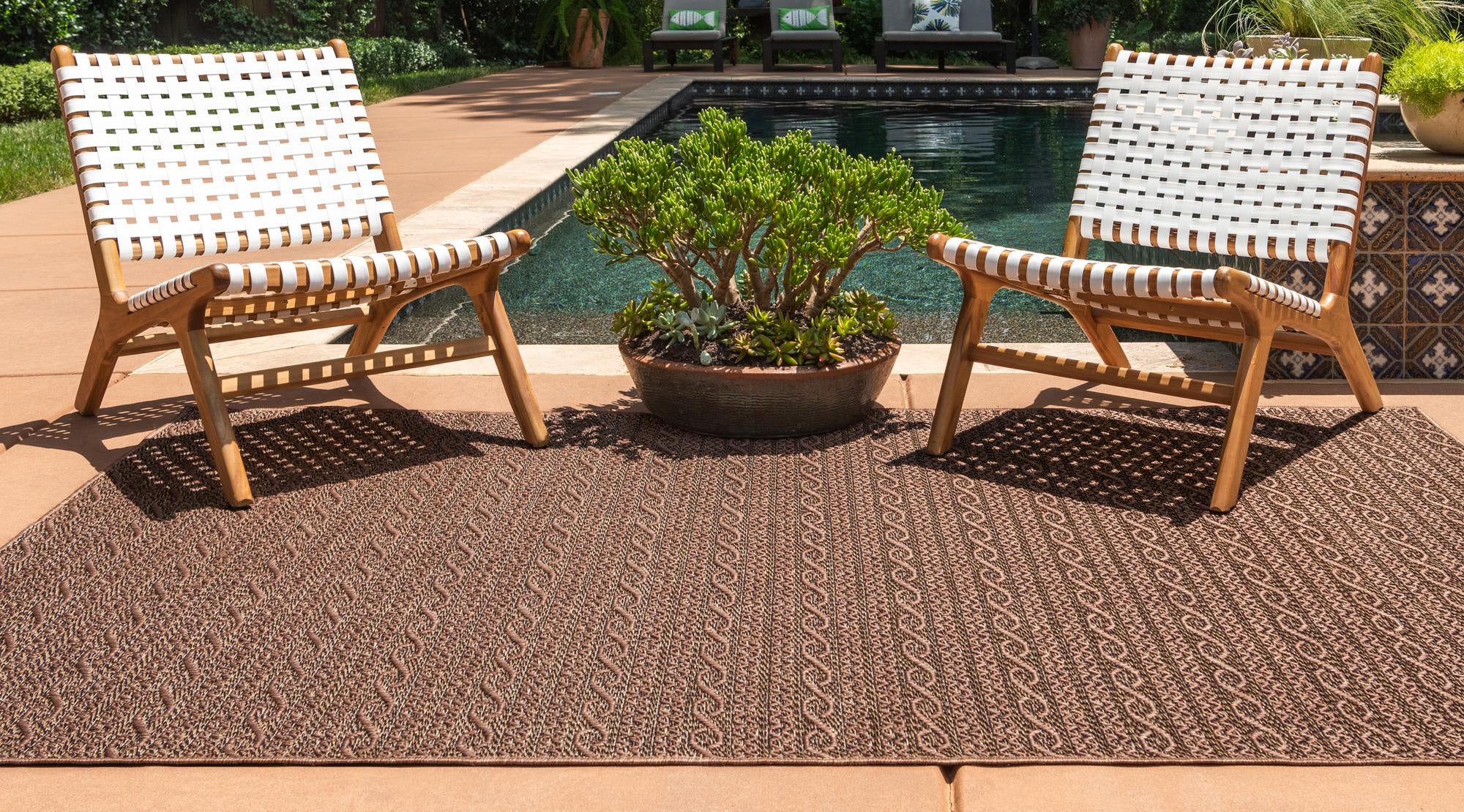 Brown 7' x 10' Modern Indoor / Outdoor Rug | Rugs.com