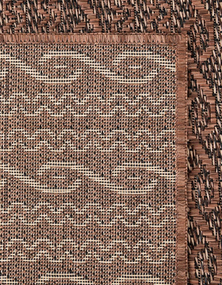 Detail image of  7' x 10'  Washable Modern Indoor / Outdoor Rug