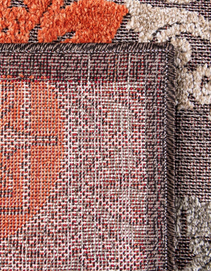 Detail image of  7' x 10'  Washable Modern Indoor / Outdoor Rug