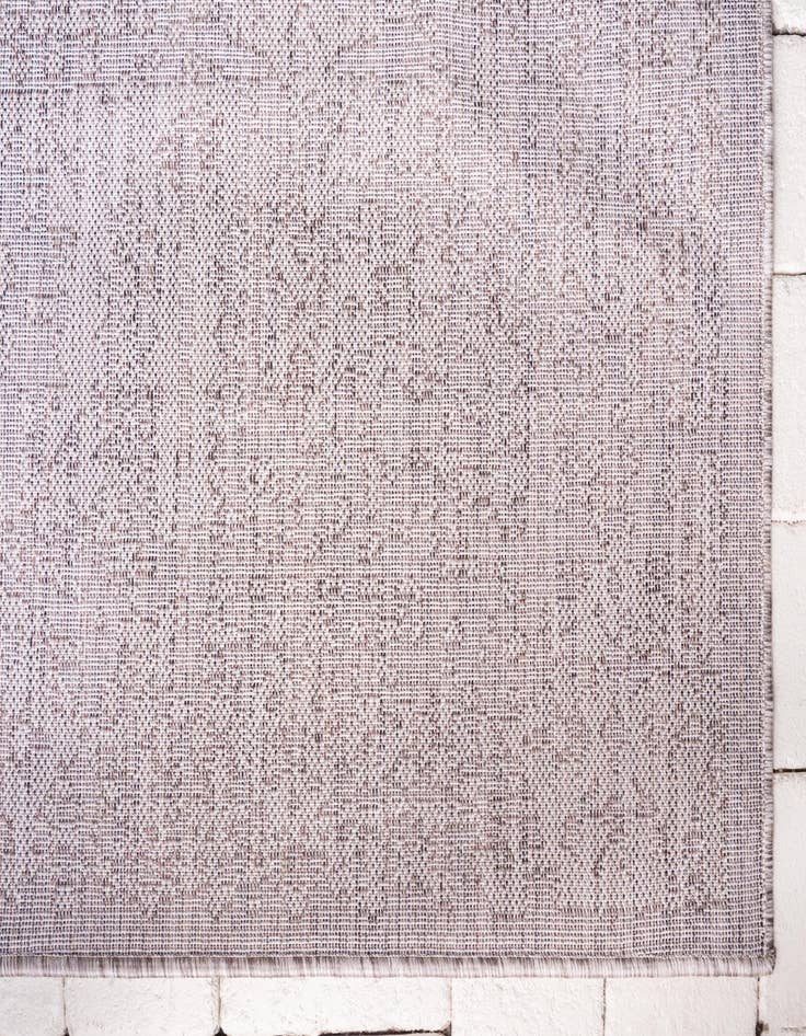 Detail image of 9' x 12' Washable Traditional Indoor / Outdoor Rug
