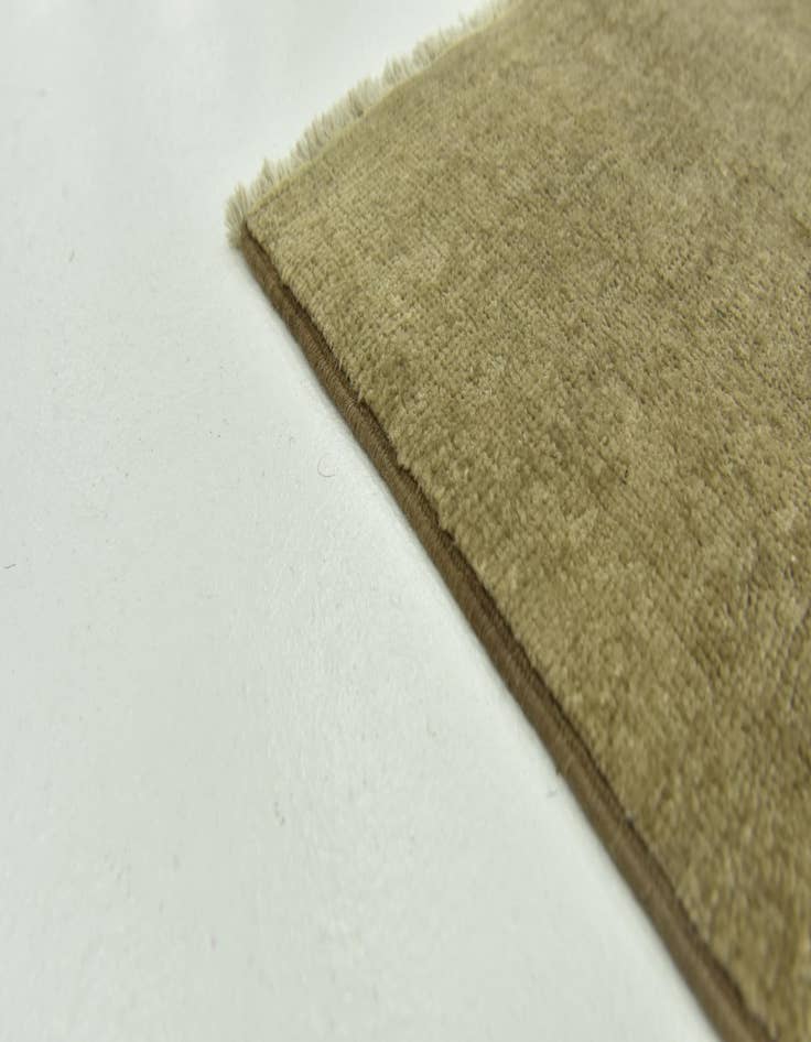 Detail image of  6' 6 x 9' 9  Hand Knotted Over-Dyed Ziegler Rug