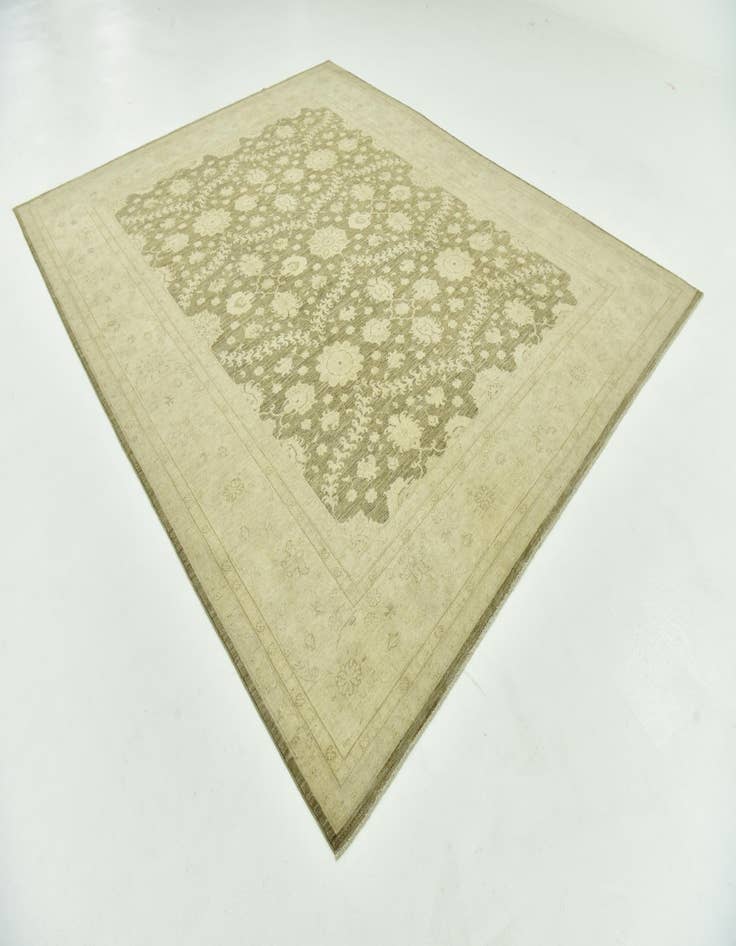 Detail image of  8' 10 x 11'  Hand Knotted Peshawar Ziegler Rug