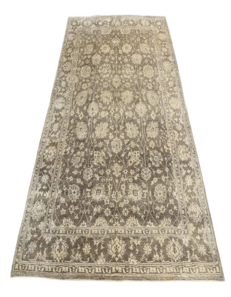 Detail image of  5' 7 x 7' 10  Hand Knotted Peshawar Ziegler Rug