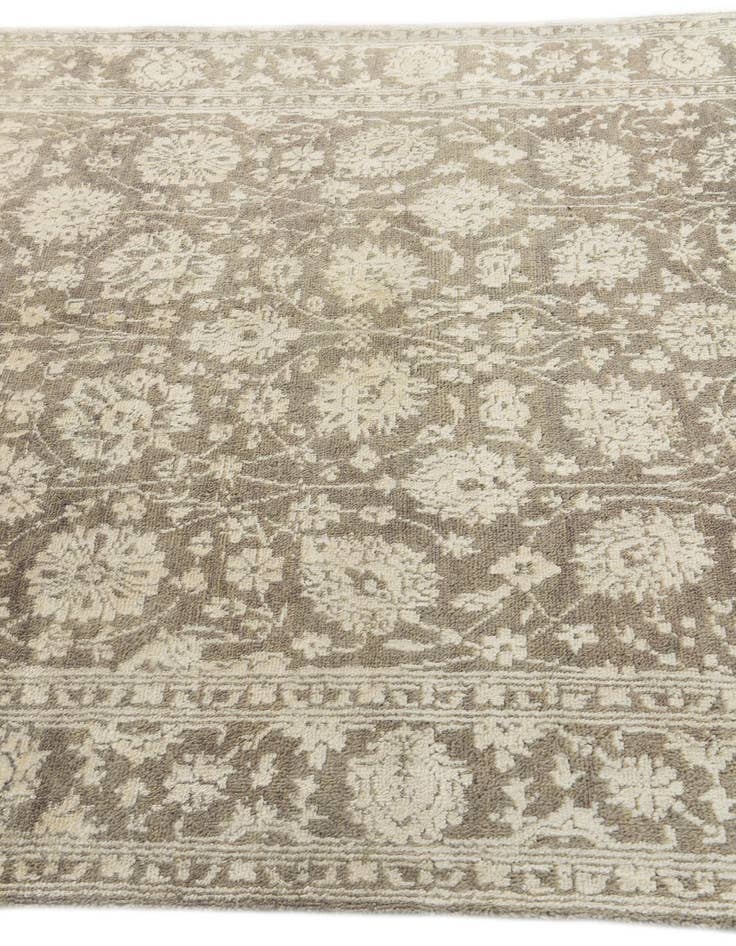 Detail image of  5' 7 x 7' 10  Hand Knotted Peshawar Ziegler Rug