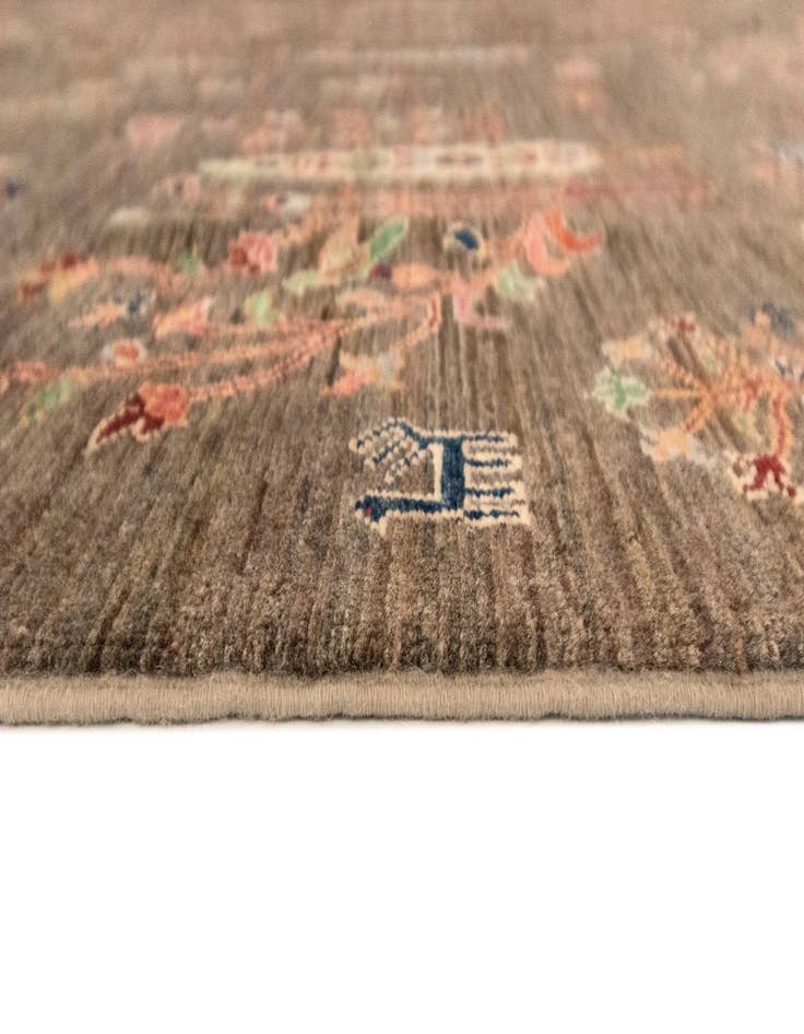 Detail image of 8' 1 x 10' Samarkand Wool Rug