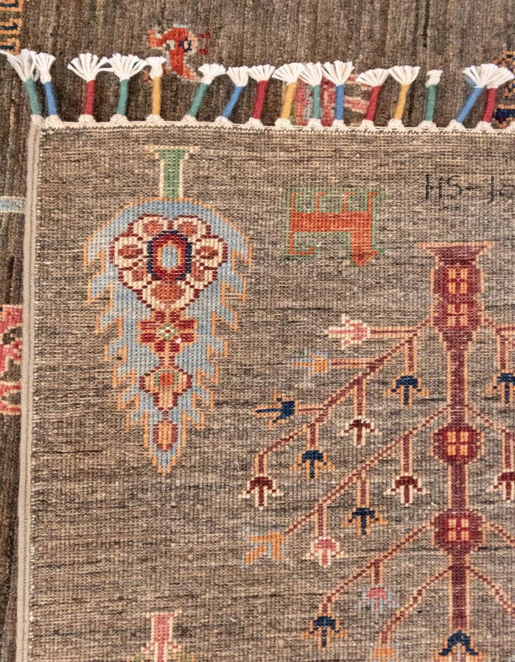 Detail image of 8' 1 x 10' Samarkand Wool Rug