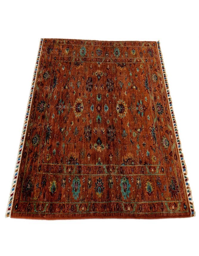 Detail image of  4' 2 x 6' Samarkand Wool Rug