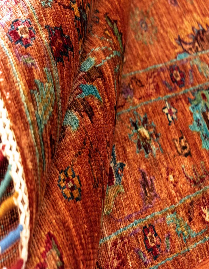 Detail image of  4' 2 x 6' Samarkand Wool Rug