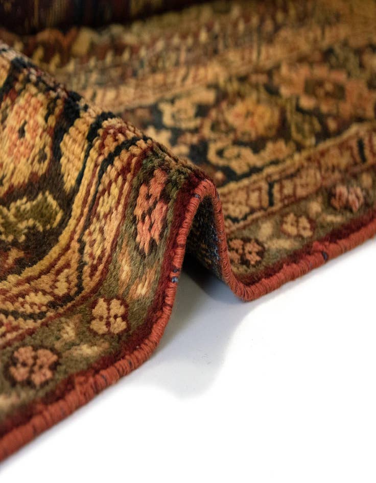 Detail image of  8' 9 x 12' 1  Hand Knotted Sarough Persian Wool Rug