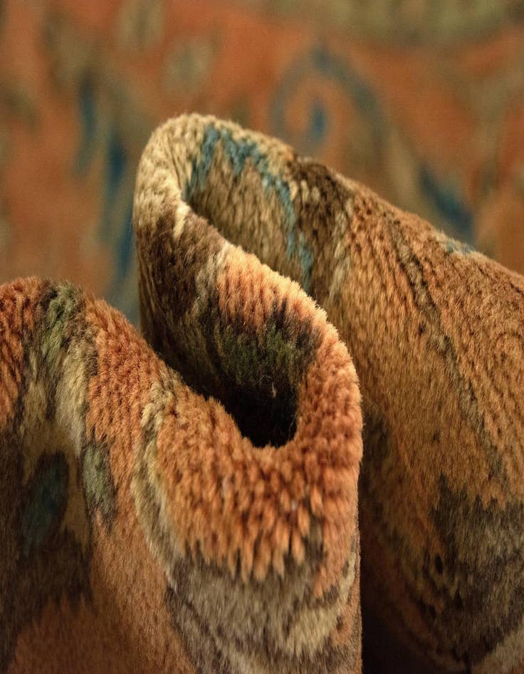 Detail image of  7' 7 x 11' 5  Hand Knotted Sarough Persian Wool Rug