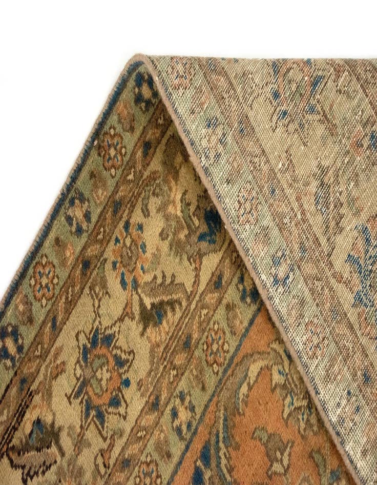 Detail image of  7' 7 x 11' 5  Hand Knotted Sarough Persian Wool Rug