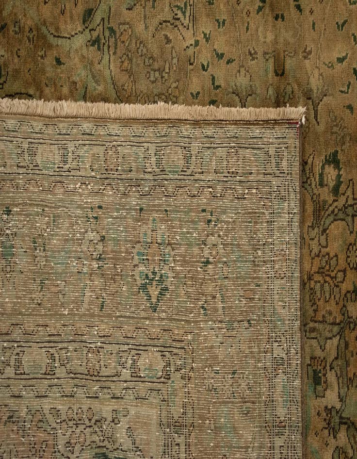 Detail image of  8' 6 x 11' 7  Hand Knotted Sarough Persian Wool Rug