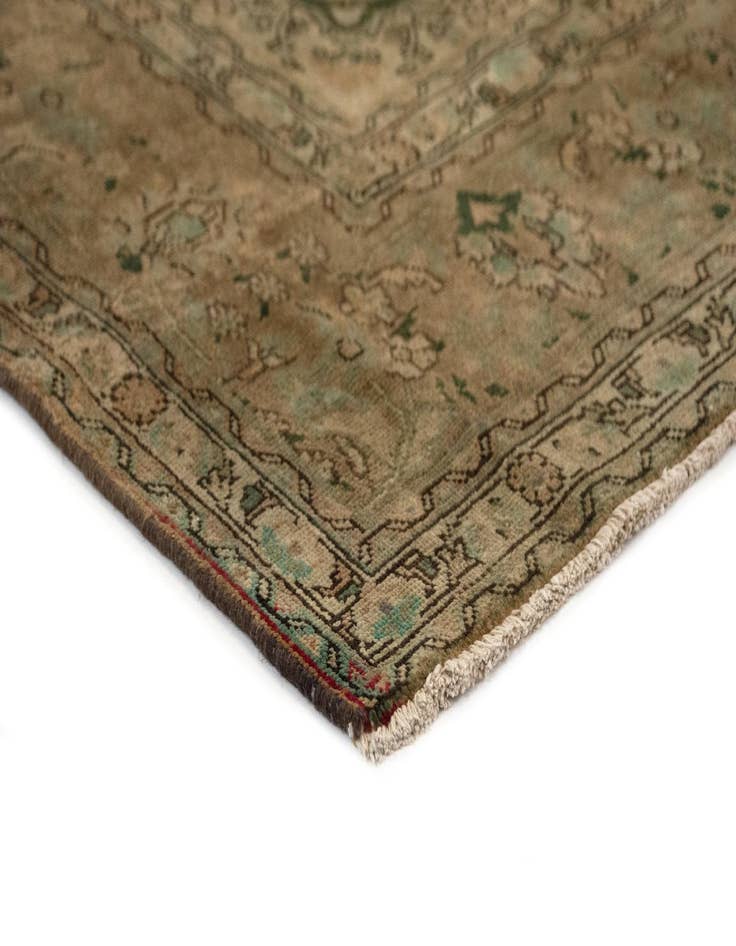 Detail image of  8' 6 x 11' 7  Hand Knotted Sarough Persian Wool Rug