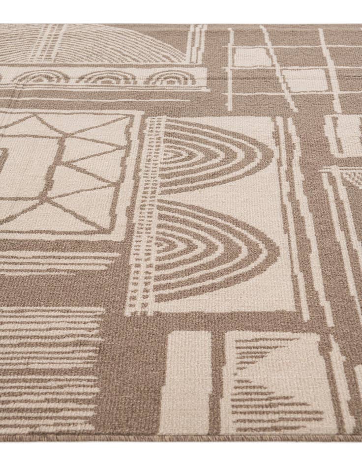 Detail image of  5' 3 x 7' 8 Savannah Rug