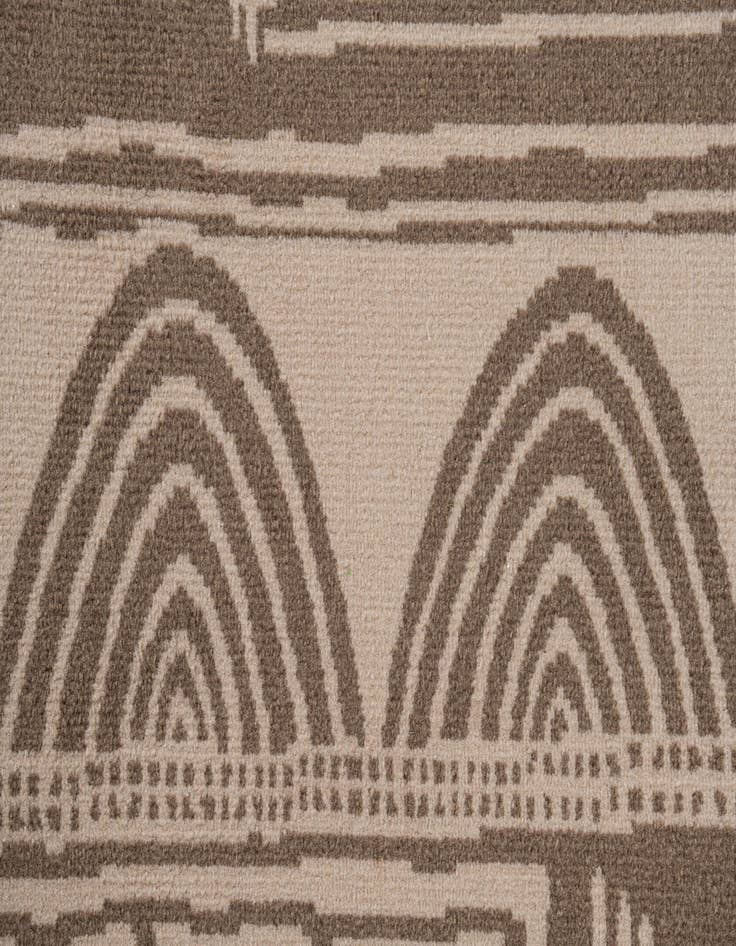 Detail image of  5' 3 x 7' 8 Savannah Rug