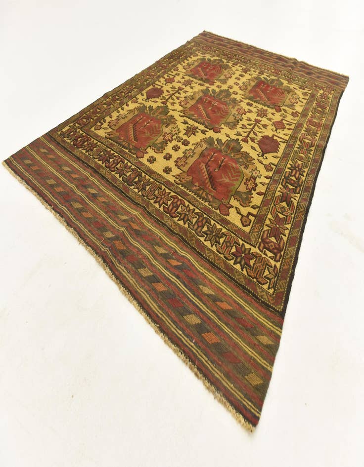 Detail image of  4' 4 x 6'  Hand Knotted Sumak Wool Rug