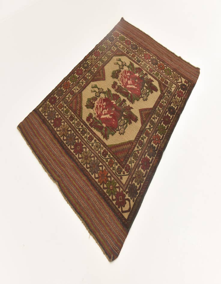 Detail image of  4' 2 x 6'  Hand Knotted Sumak Wool Rug