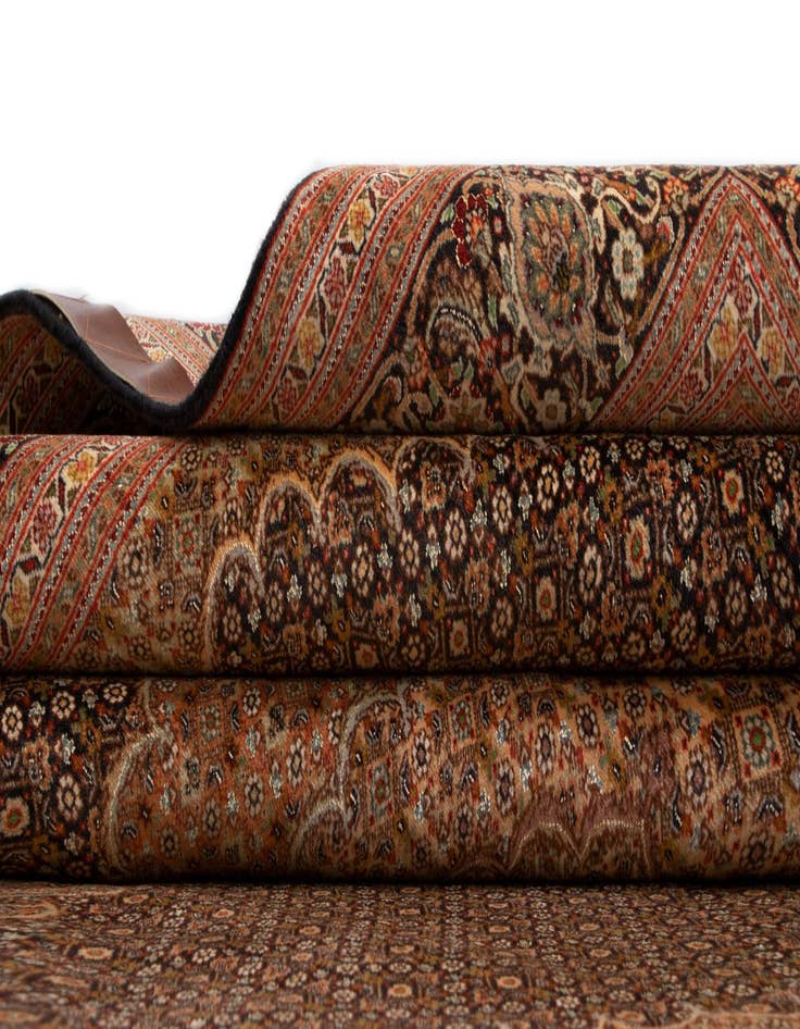 Detail image of  6' 9 x 9' 10 Tabriz Mahi Rug