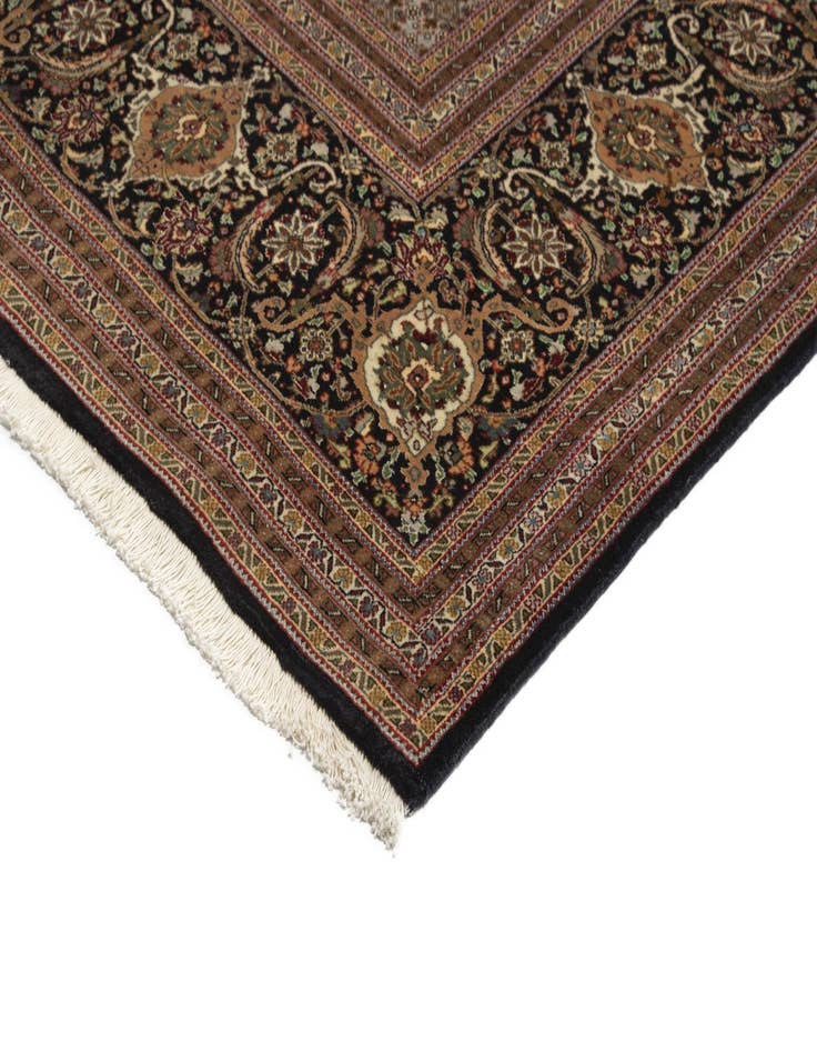 Detail image of  9' 11 x 12' 11 Tabriz Mahi Rug