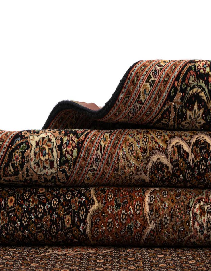 Detail image of  6' 11 x 10' Tabriz Mahi Rug