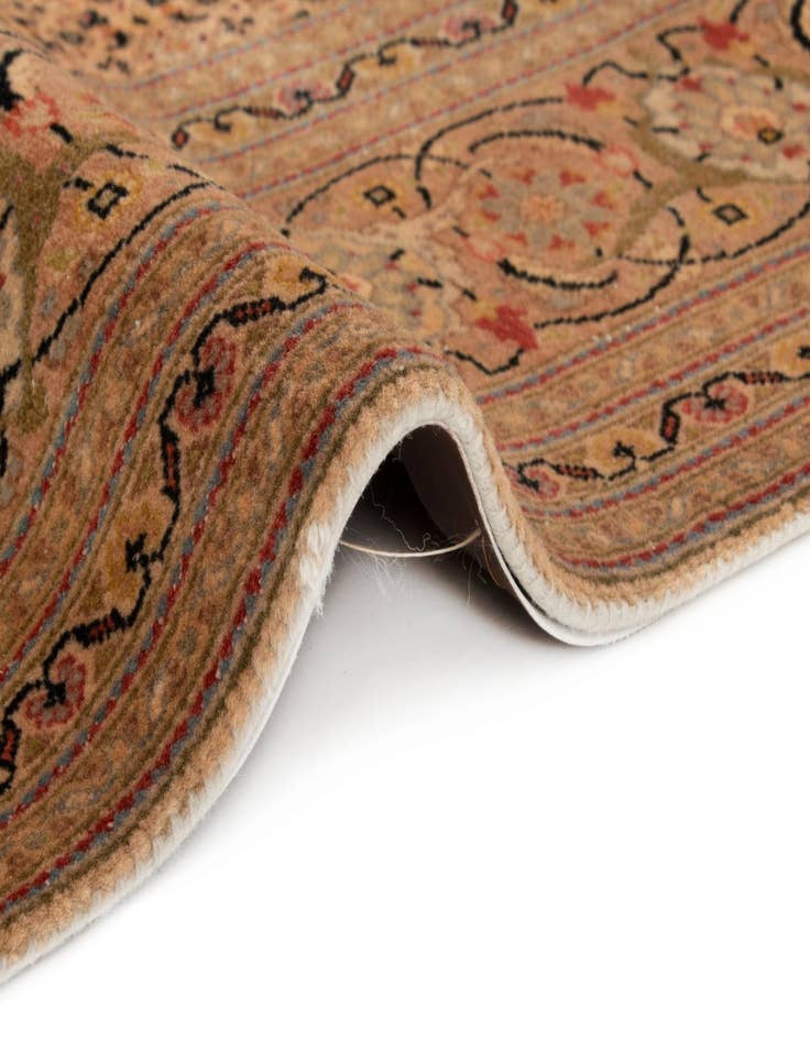 Detail image of  4' 11 x 6' 7  Hand Knotted Tabriz Mahi Persian Wool Rug