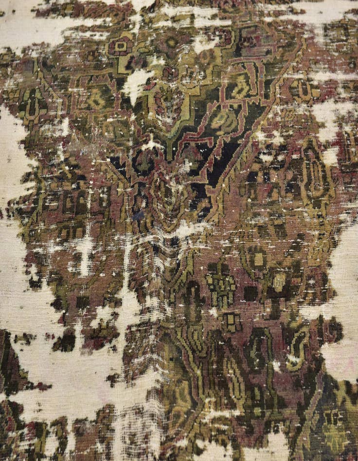 Detail image of 6' x 8' 8 Hand Knotted Ultra Vintage Persian Wool Rug