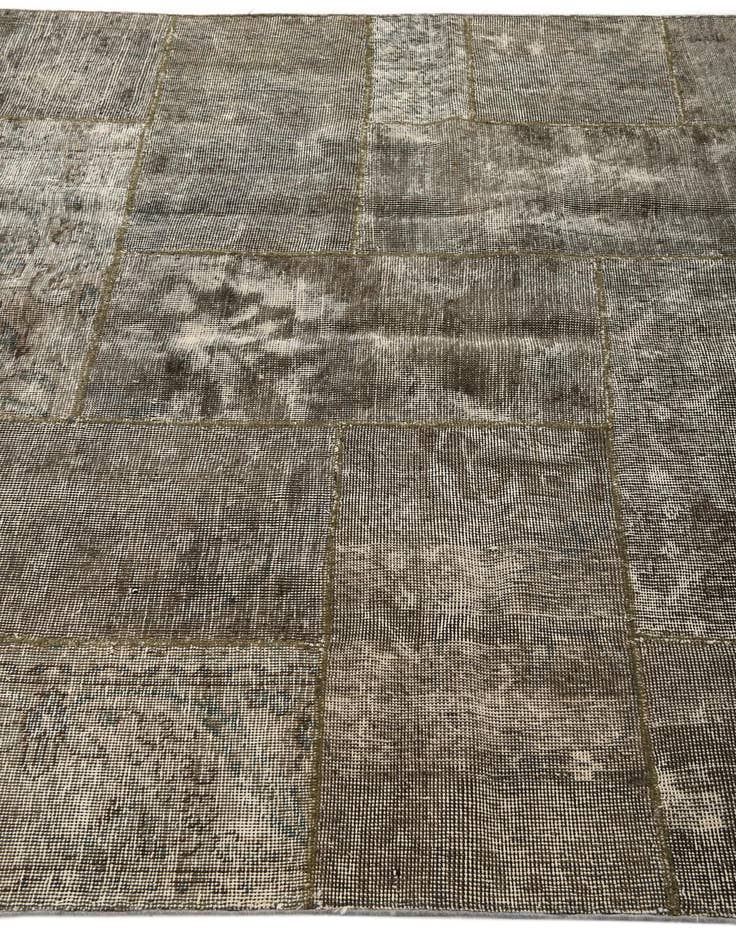 Detail image of  5' 8 x 8' 5  Hand Knotted Ultra Vintage Persian Wool Rug