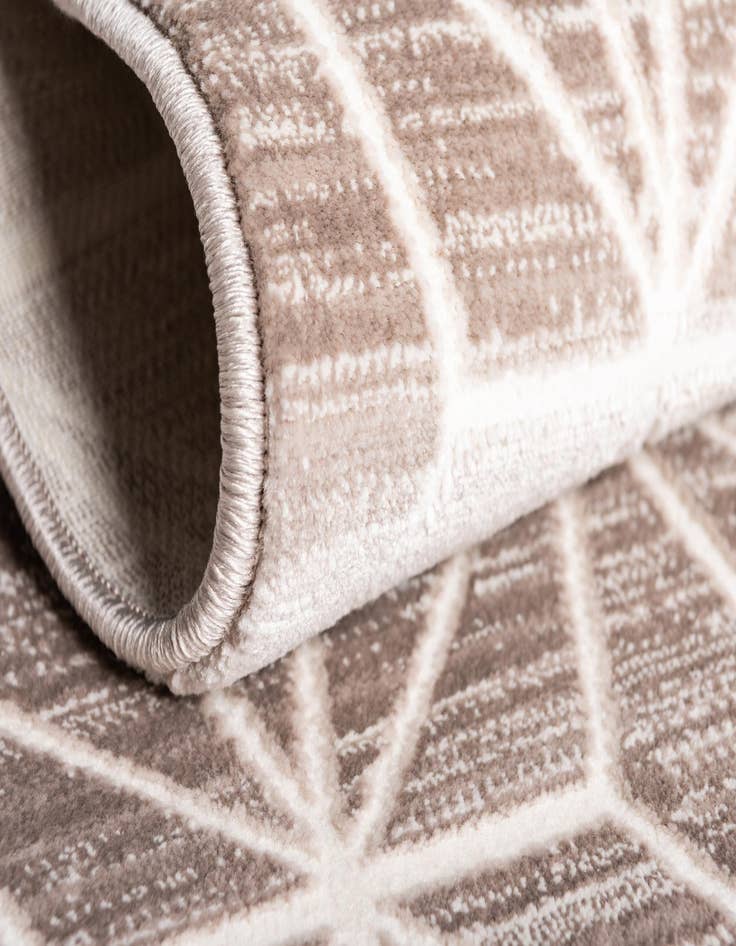 Detail image of Jill Zarin 5' x 8' Uptown Fifth Avenue Rug