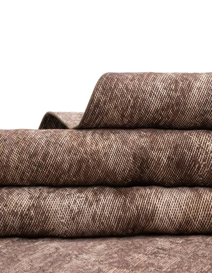 Detail image of  4' 8 x 7' 4 Vintage Royal Rug