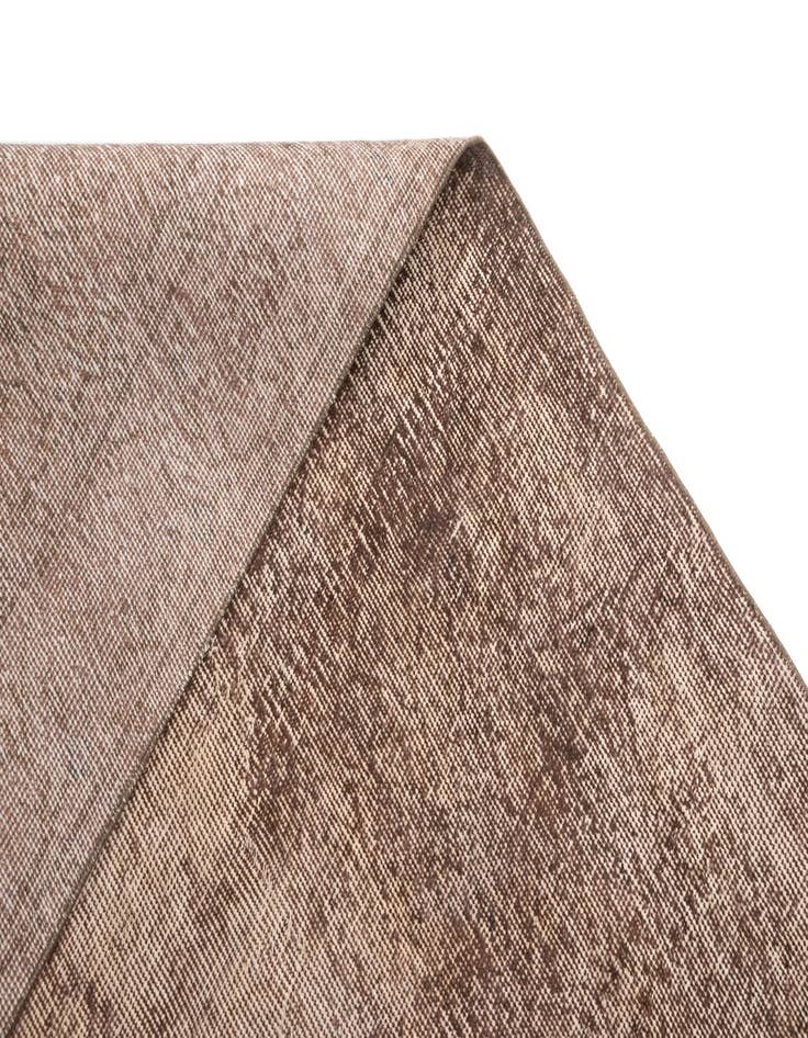 Detail image of  4' 8 x 7' 4 Vintage Royal Rug