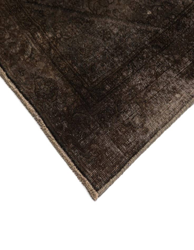 Detail image of  9' 3 x 12' 3 Vintage Royal Rug