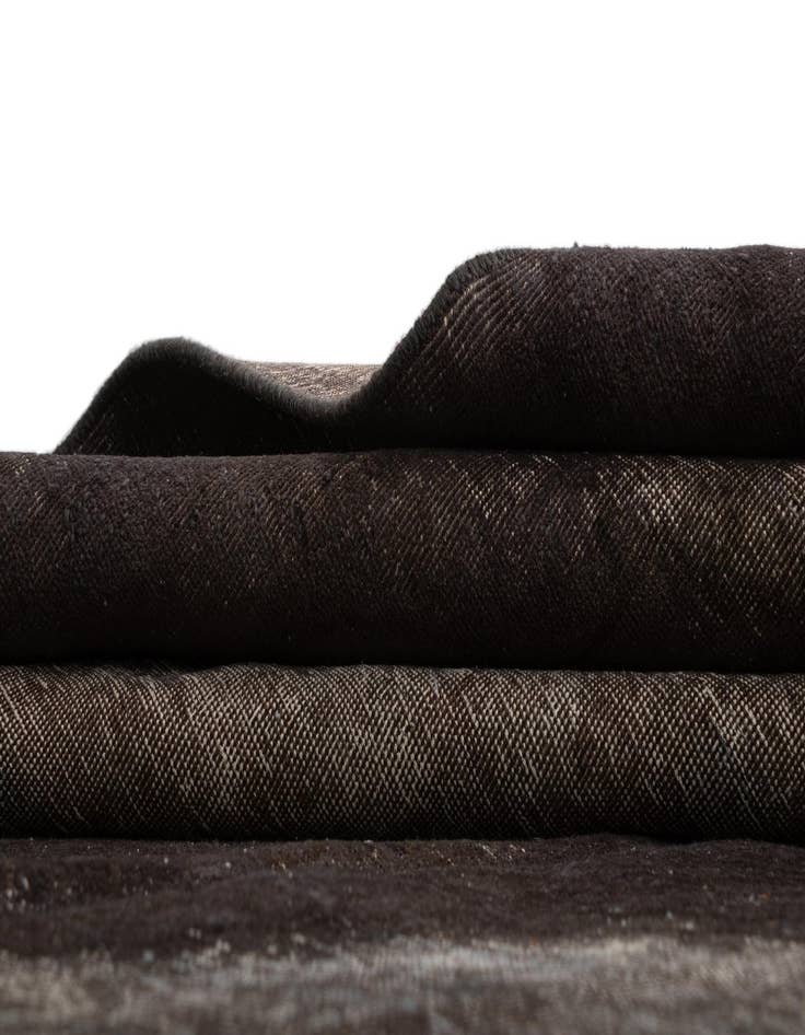 Detail image of  9' 3 x 12' 8 Vintage Royal Rug