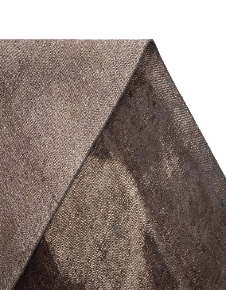 Detail image of  9' 3 x 12' 8 Vintage Royal Rug