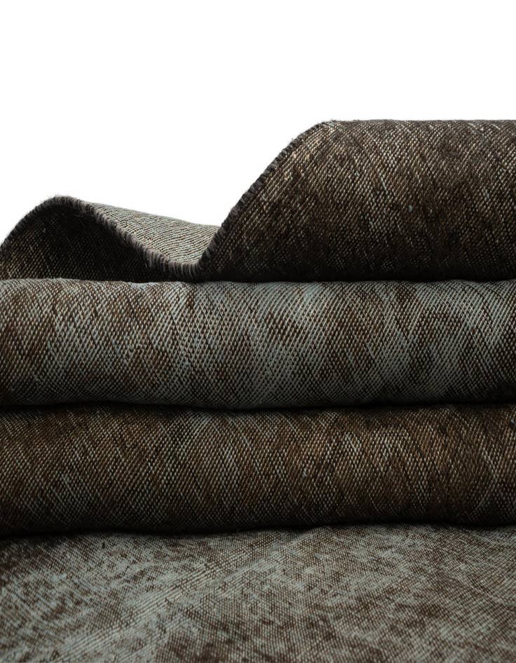 Detail image of  9' 4 x 13' Vintage Royal Rug