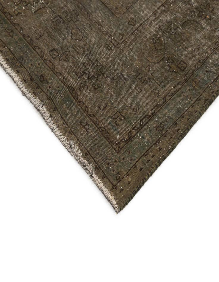 Detail image of  9' 6 x 12' 8 Vintage Royal Rug