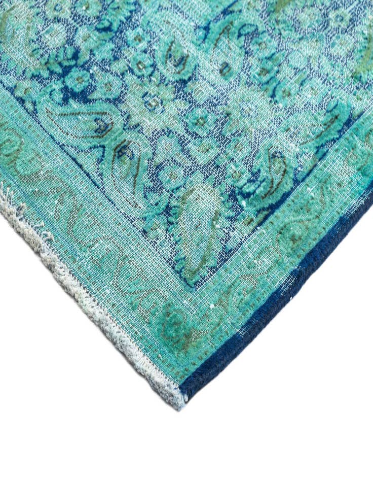 Detail image of  9' 5 x 12' 7 Vintage Royal Wool Rug