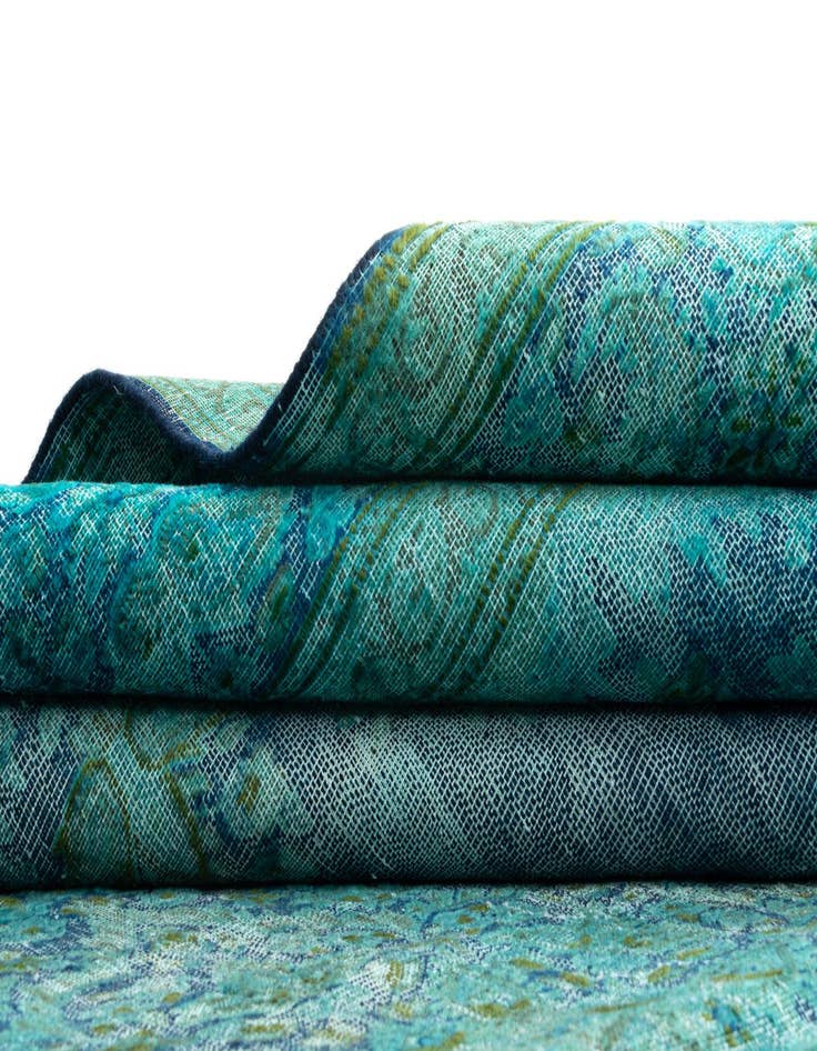 Detail image of  10' x 13' 5 Vintage Royal Wool Rug