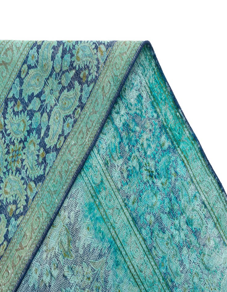 Detail image of  10' x 13' 5 Vintage Royal Wool Rug