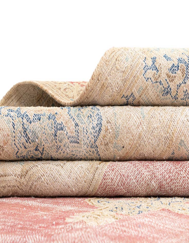 Detail image of  9' 5 x 12' 5 Vintage Royal Wool Rug