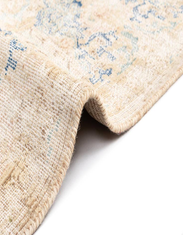 Detail image of  9' 5 x 12' 5 Vintage Royal Wool Rug