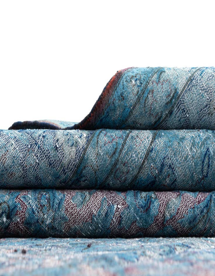 Detail image of  10' x 13' Vintage Royal Wool Rug