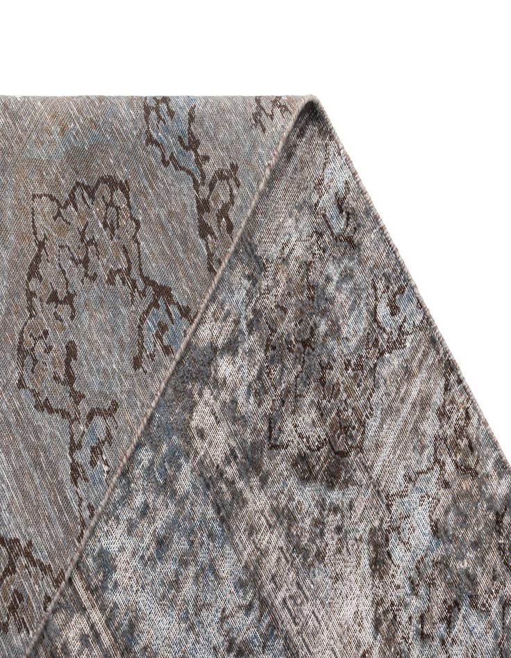 Detail image of  8' 11 x 12' 3 Vintage Royal Wool Rug